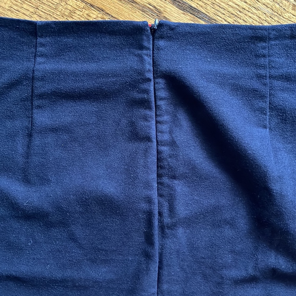 Boden | The Fun Embroidered skirt. A-line. Navy floral. US size 12 - Picture 5 of 7